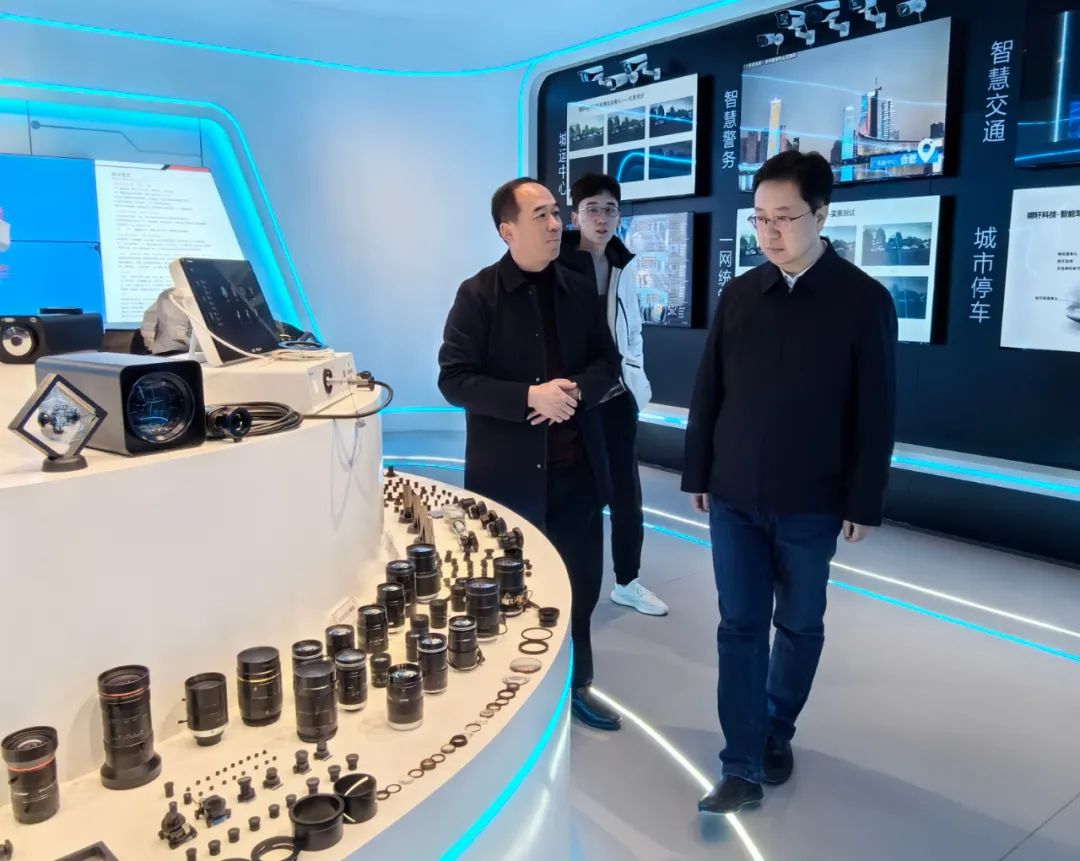 南阳市委常委、统战部长范勇莅临翊轩科技开展“企业服务日”助企活动